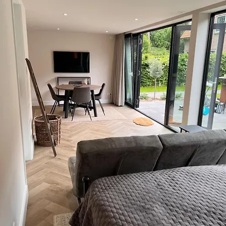 Luxury Forest Cabin, 5 Min To The * Castricum