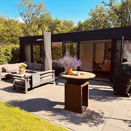 Luxury Forest Cabin, 5 Min To The